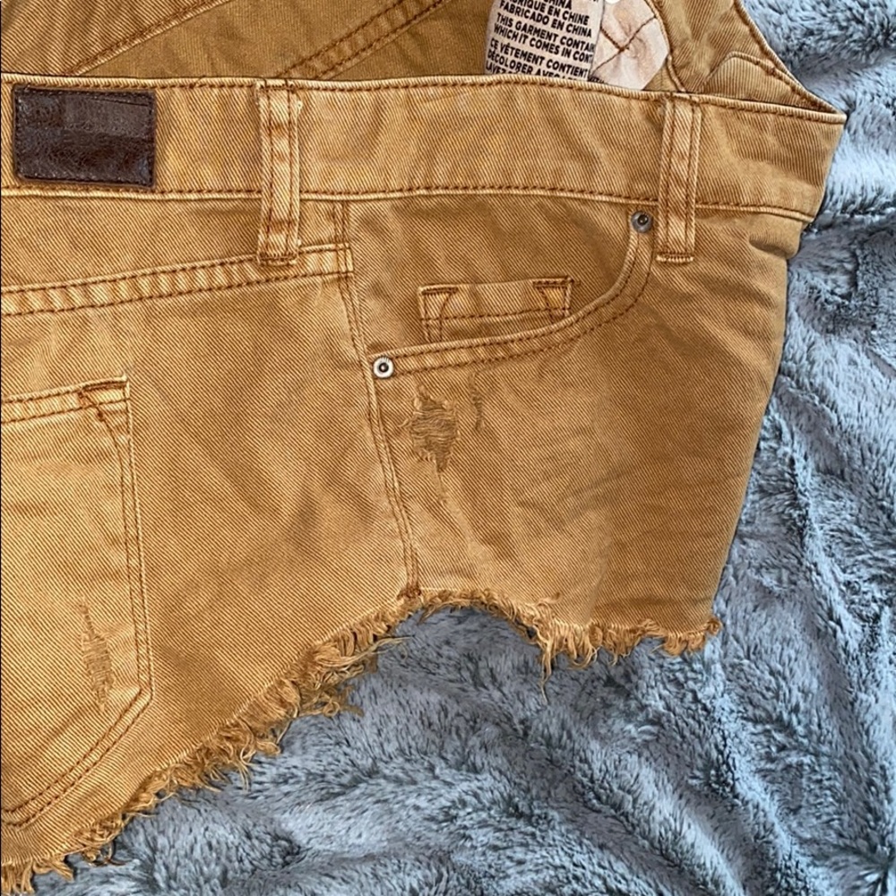 BDG Low Rise Shorts - Picture 8 of 9